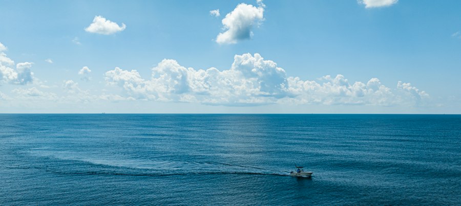 Photo submarine chase Atlantic Ocean