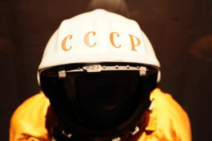 Photo Soviet submarine collision theory