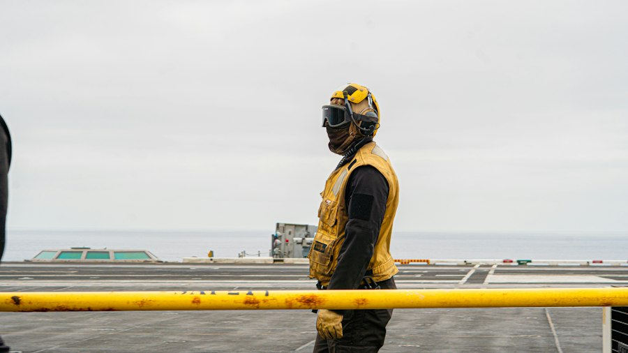 US Navy towed array sonar history