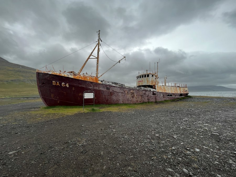 submarine contact Iceland sonar