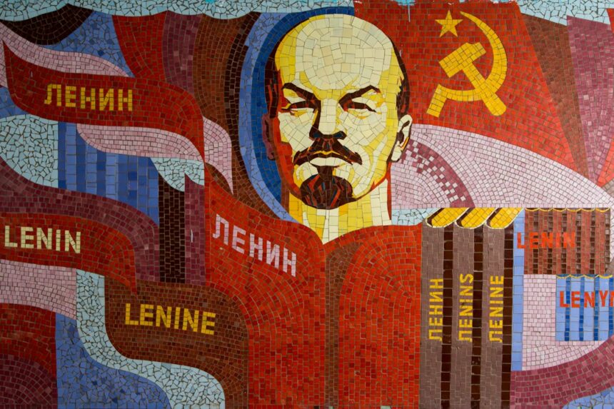 Photo Soviet intelligence tradecraft techniques