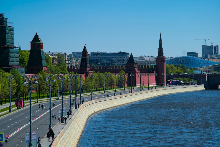 Moscow tunnel construction delay reasons