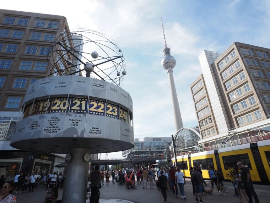 Photo Berlin six foot tunnel boring machine